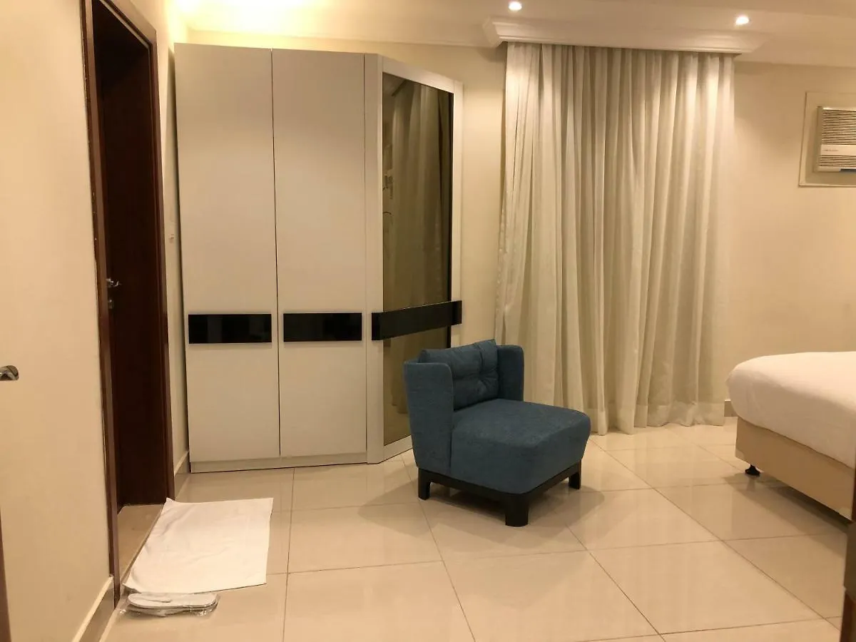 Dar Al Maamon Furnished Apartment Džidda 3*,